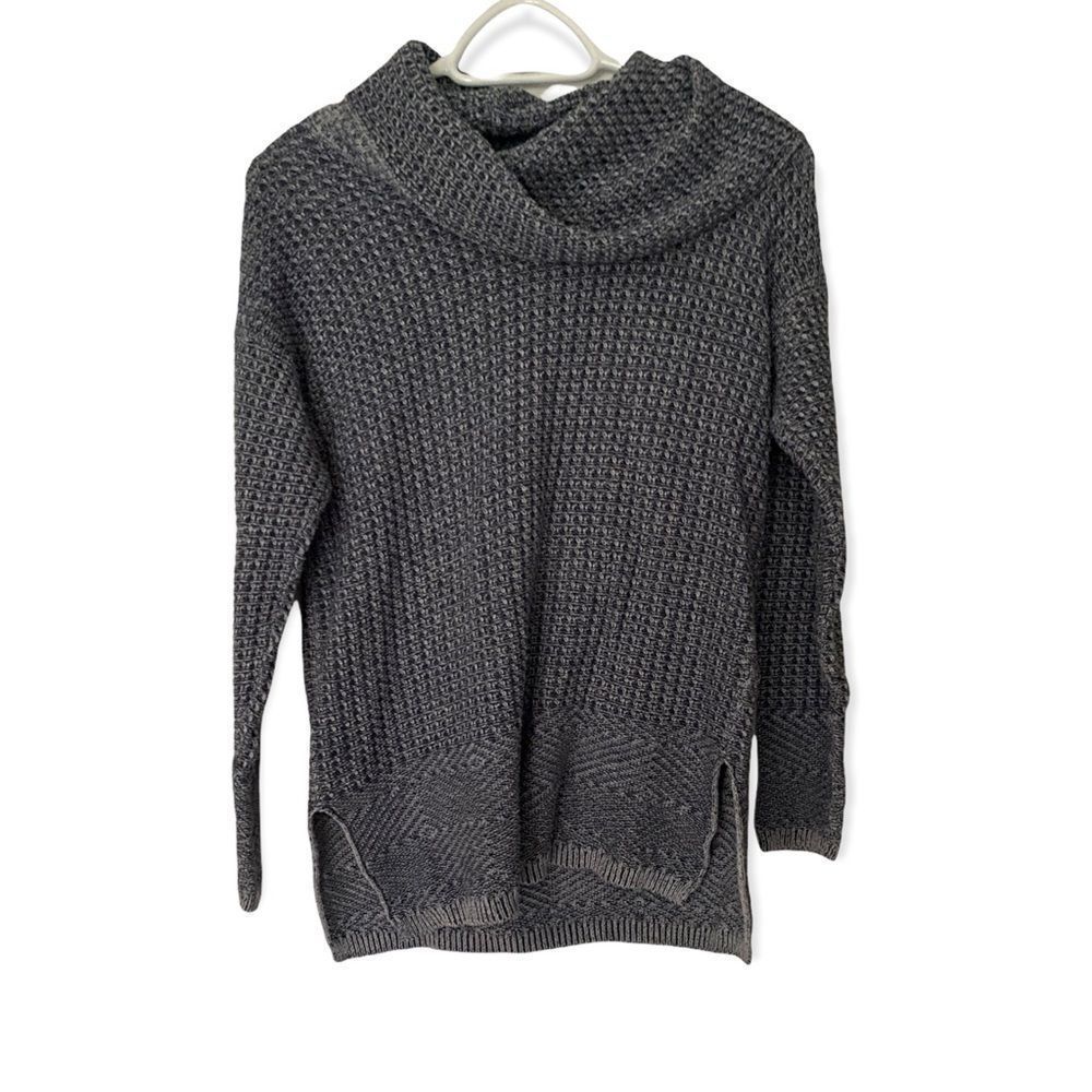 2/$20💖 eight eight eight - Cowl Neck Knit Sweater